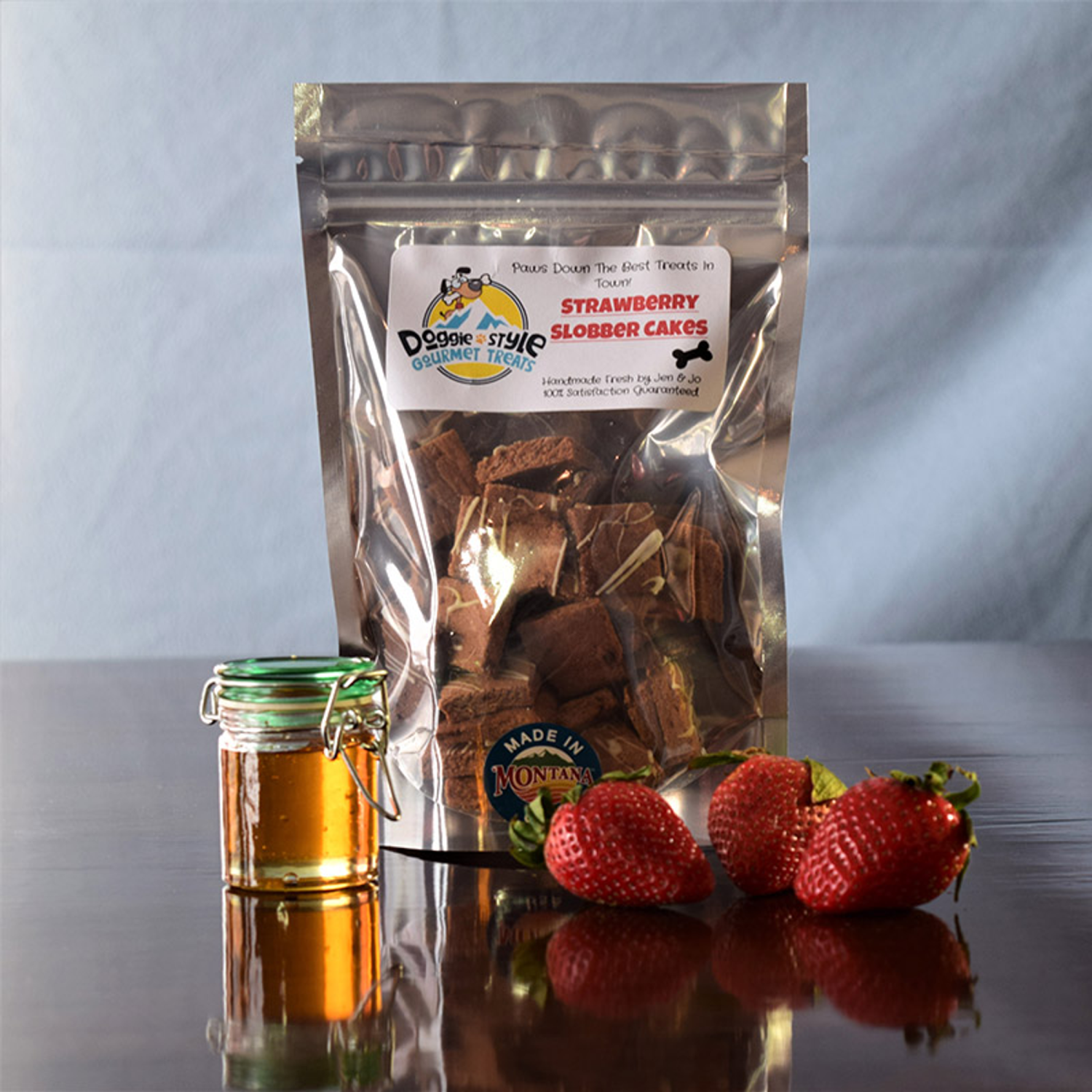 Doggie Style Gourmet Treats LLC Strawberry Slobber Cakes Dog Treats