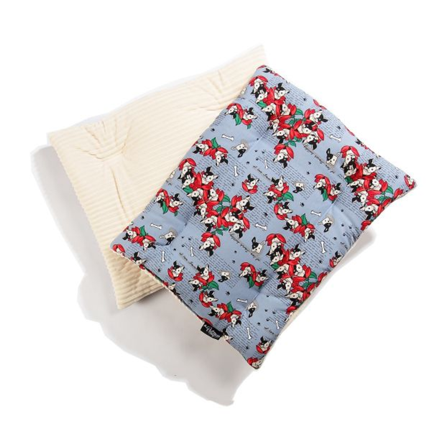 Explore Petique Inc's Comfy Mat Pet Bed for Ultimate Comfort